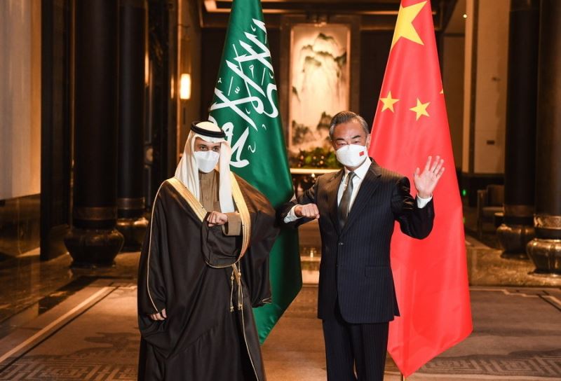 中东六国外长密集访华，透露出哪些信息？