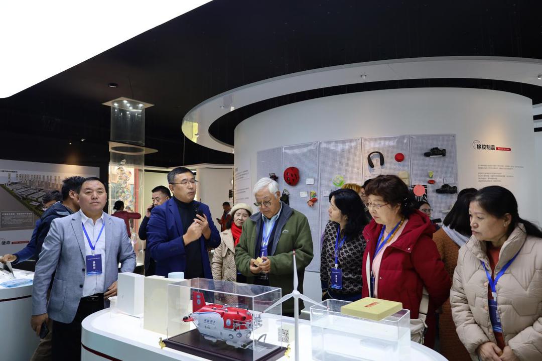 海外华媒中原探秘：圣莱特技术创新，让空心玻璃微珠“智”领未来