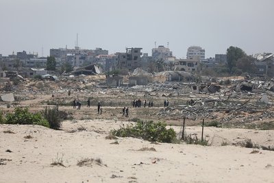 以军空袭加沙地带已致10死