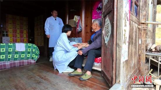 贵州6141名“订单式”医学生扎根乡村守护村民健康