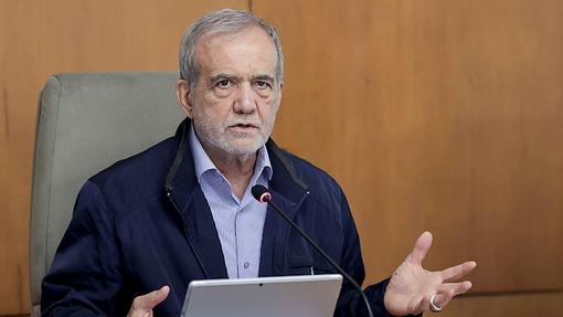 伊朗总统：不会在压力、威胁和封锁下进行谈判